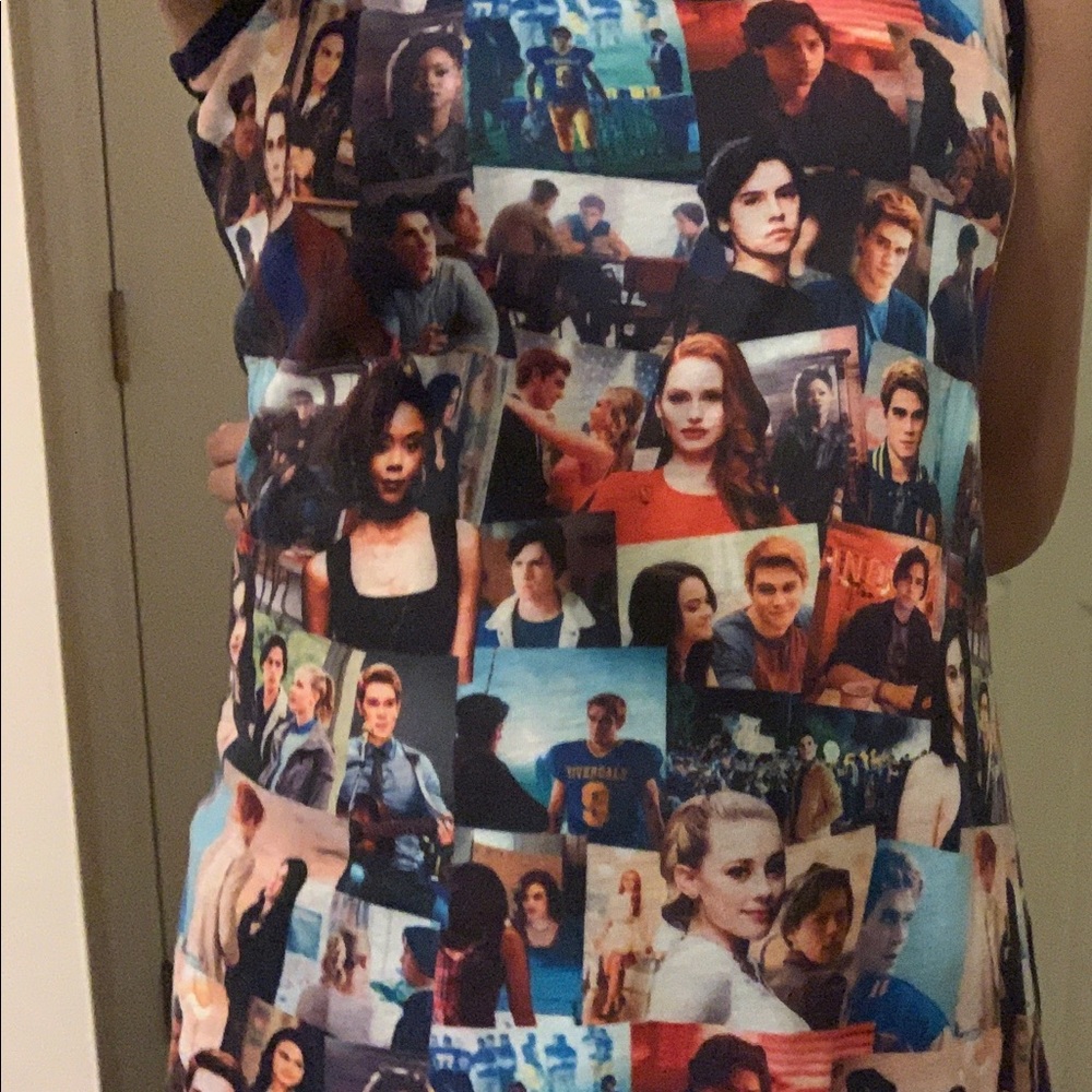 RIVERDALE TANKTOP - Picture 4 of 5